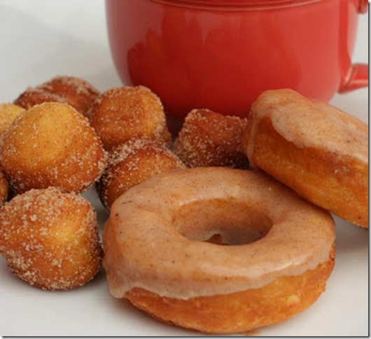 apple-pumpkin-spice-donuts